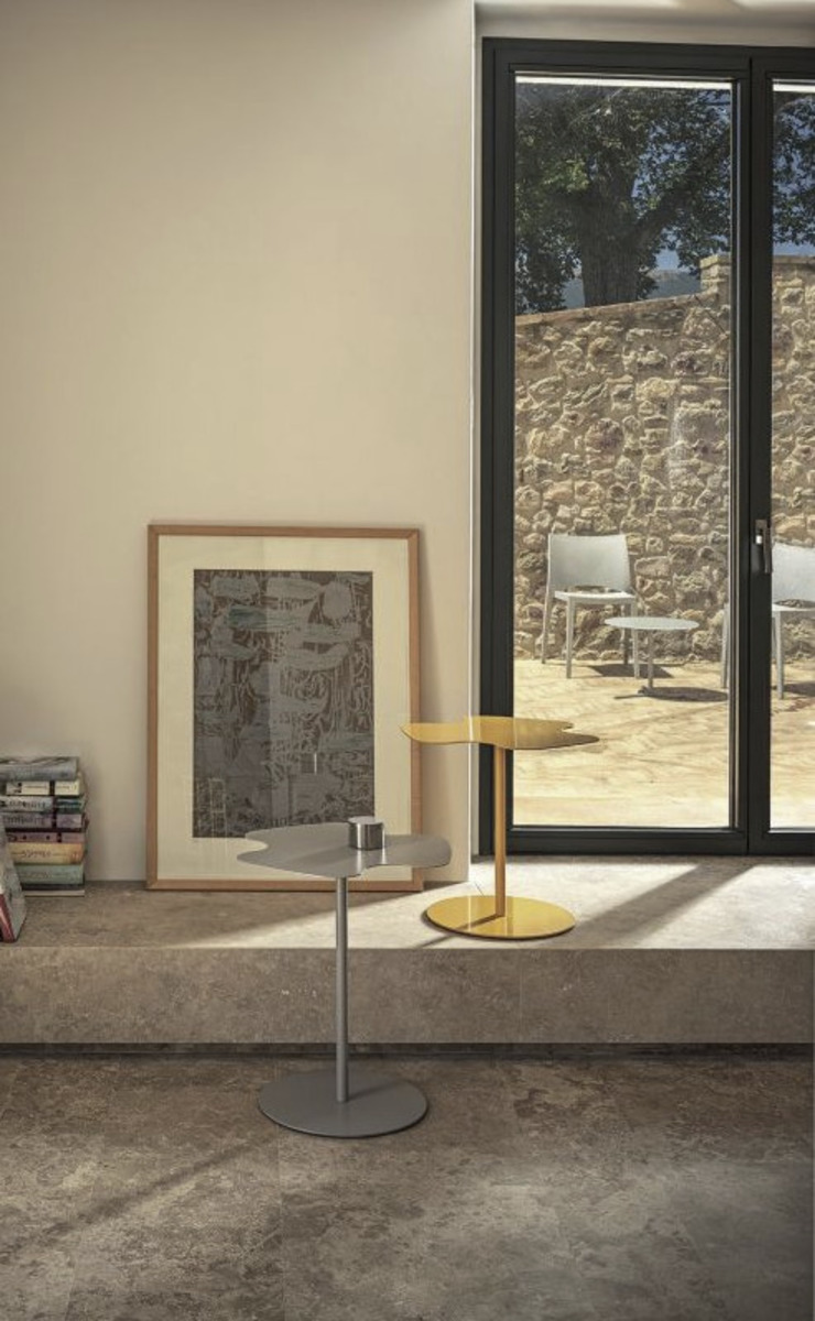 Flower Coffee Table design by Studio 28